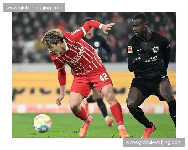 法兰克福历史交锋心理占优,但近期防守漏洞或成弗赖堡突破口 法兰克福历史交锋心理占优,但近期防守漏洞或成弗赖堡突破口